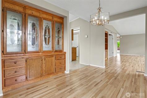 905 243rd Street SW Bothell WA 98021