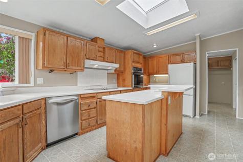 905 243rd Street SW Bothell WA 98021
