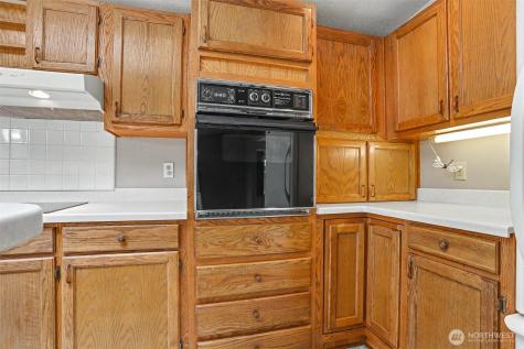 905 243rd Street SW Bothell WA 98021