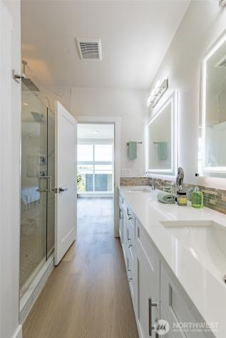 1015 Sturgus Avenue S Seattle WA 98144