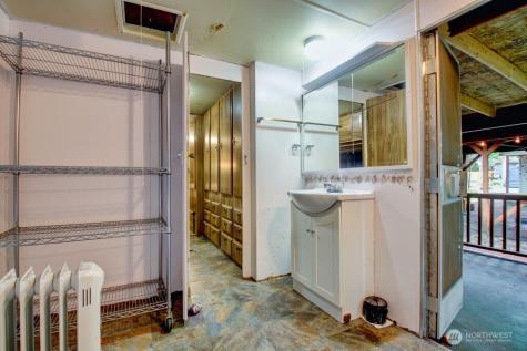 56 Wilderness Way Deming WA 98244