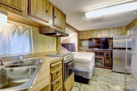 56 Wilderness Way Deming WA 98244