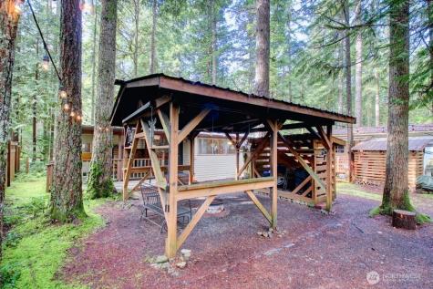 56 Wilderness Way Deming WA 98244