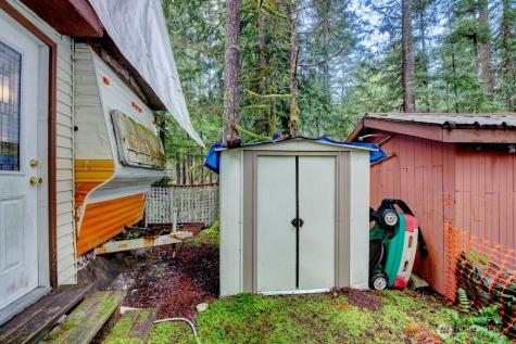 56 Wilderness Way Deming WA 98244