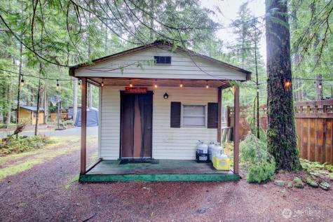 56 Wilderness Way Deming WA 98244