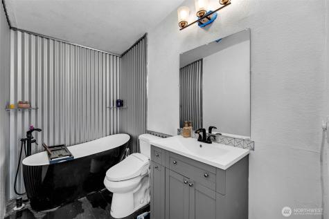 241 Foster Creek Road Toledo WA 98591