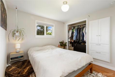 7708 35th Avenue S Seattle WA 98118