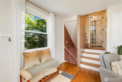 7708 35th Avenue S Seattle WA 98118