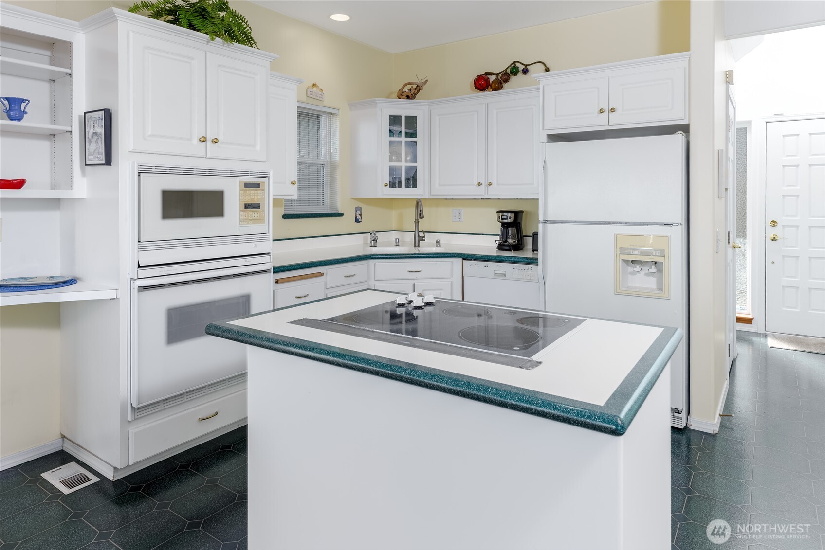 190 Diamond Shore Lane Sequim WA 98382