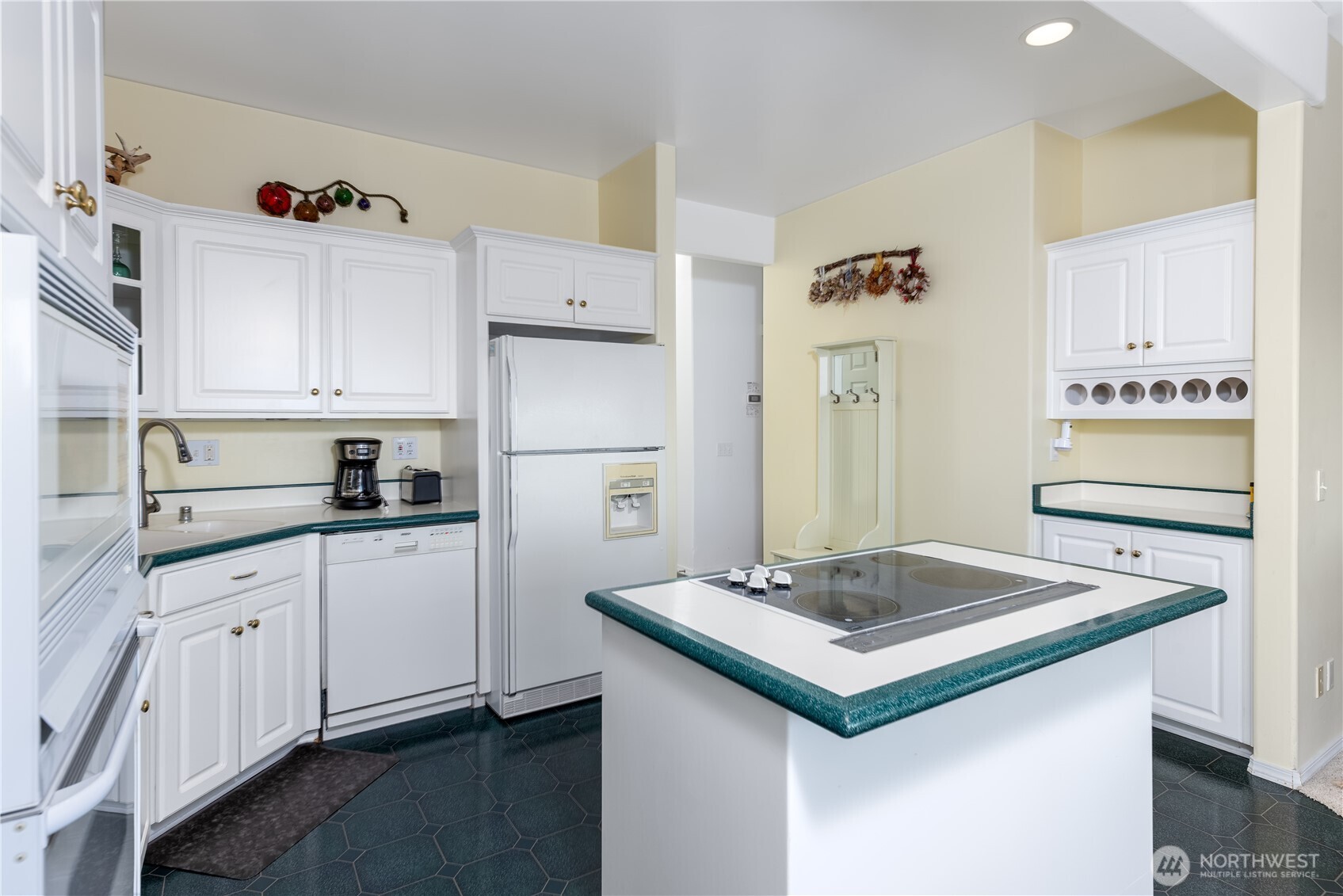 190 Diamond Shore Lane Sequim WA 98382