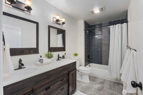 11700 198th Ave SE Issaquah WA 98027
