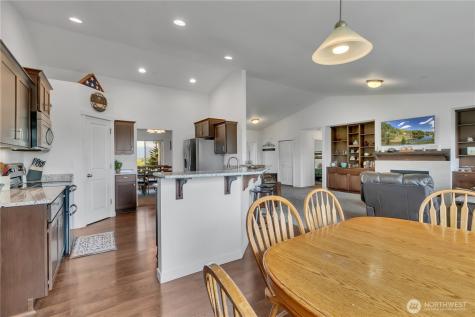 25906 272nd Avenue SE Ravensdale WA 98051