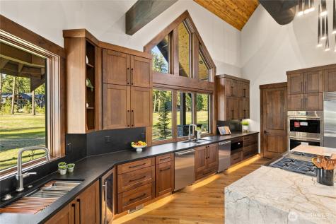 221 Tipple Hill Loop Cle Elum WA 98922