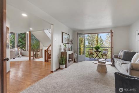 25028 SE Mirrormont Boulevard Issaquah WA 98027