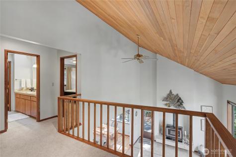 25028 SE Mirrormont Boulevard Issaquah WA 98027