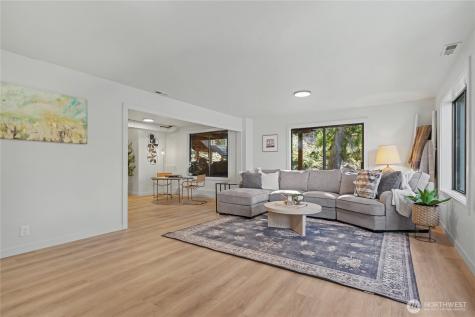 25028 SE Mirrormont Boulevard Issaquah WA 98027