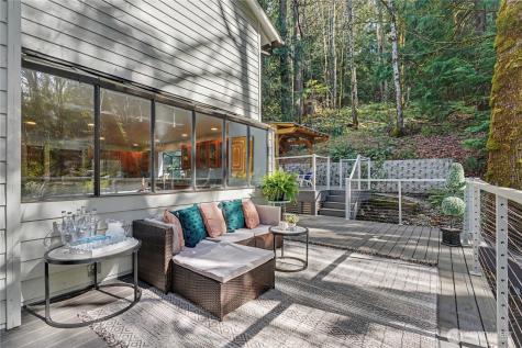 25028 SE Mirrormont Boulevard Issaquah WA 98027