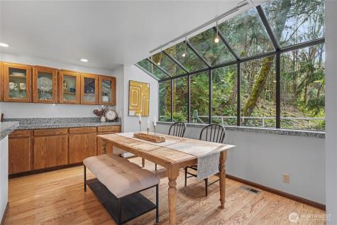 25028 SE Mirrormont Boulevard Issaquah WA 98027