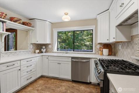 1610 202nd Place SW Lynnwood WA 98036