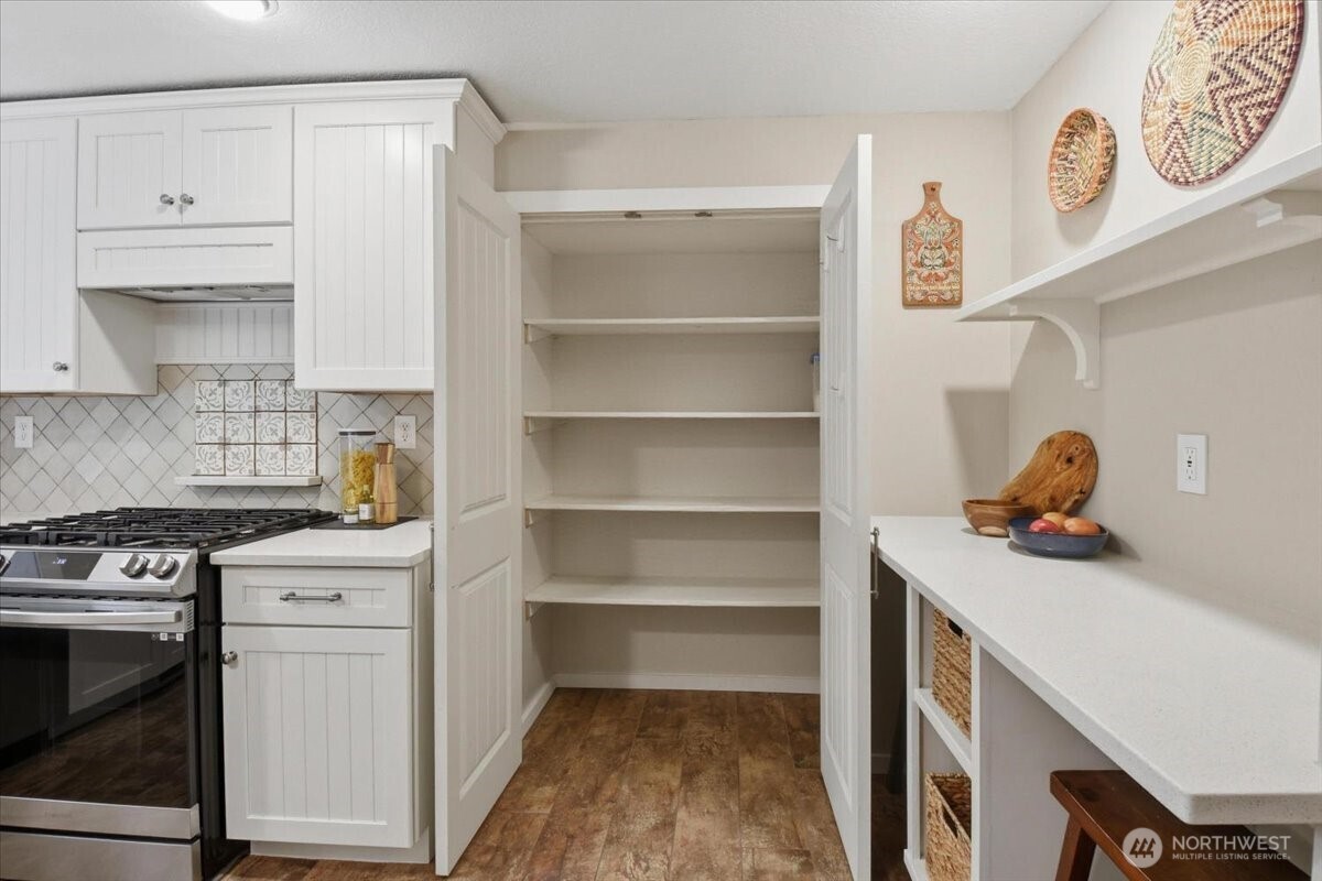 1610 202nd Place SW Lynnwood WA 98036