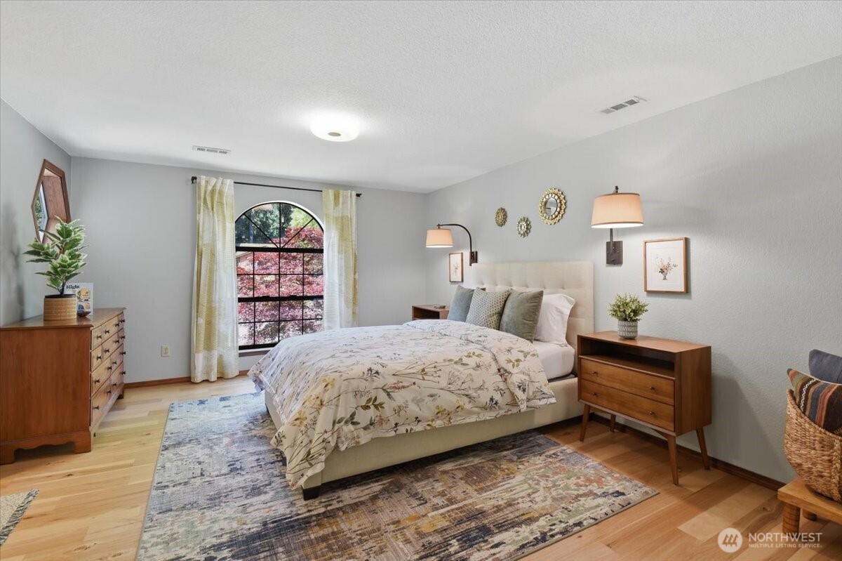 1610 202nd Place SW Lynnwood WA 98036