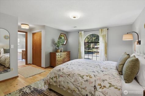 1610 202nd Place SW Lynnwood WA 98036