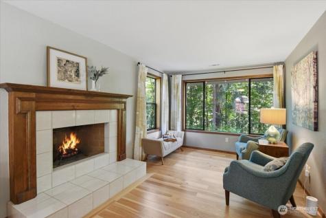 1610 202nd Place SW Lynnwood WA 98036