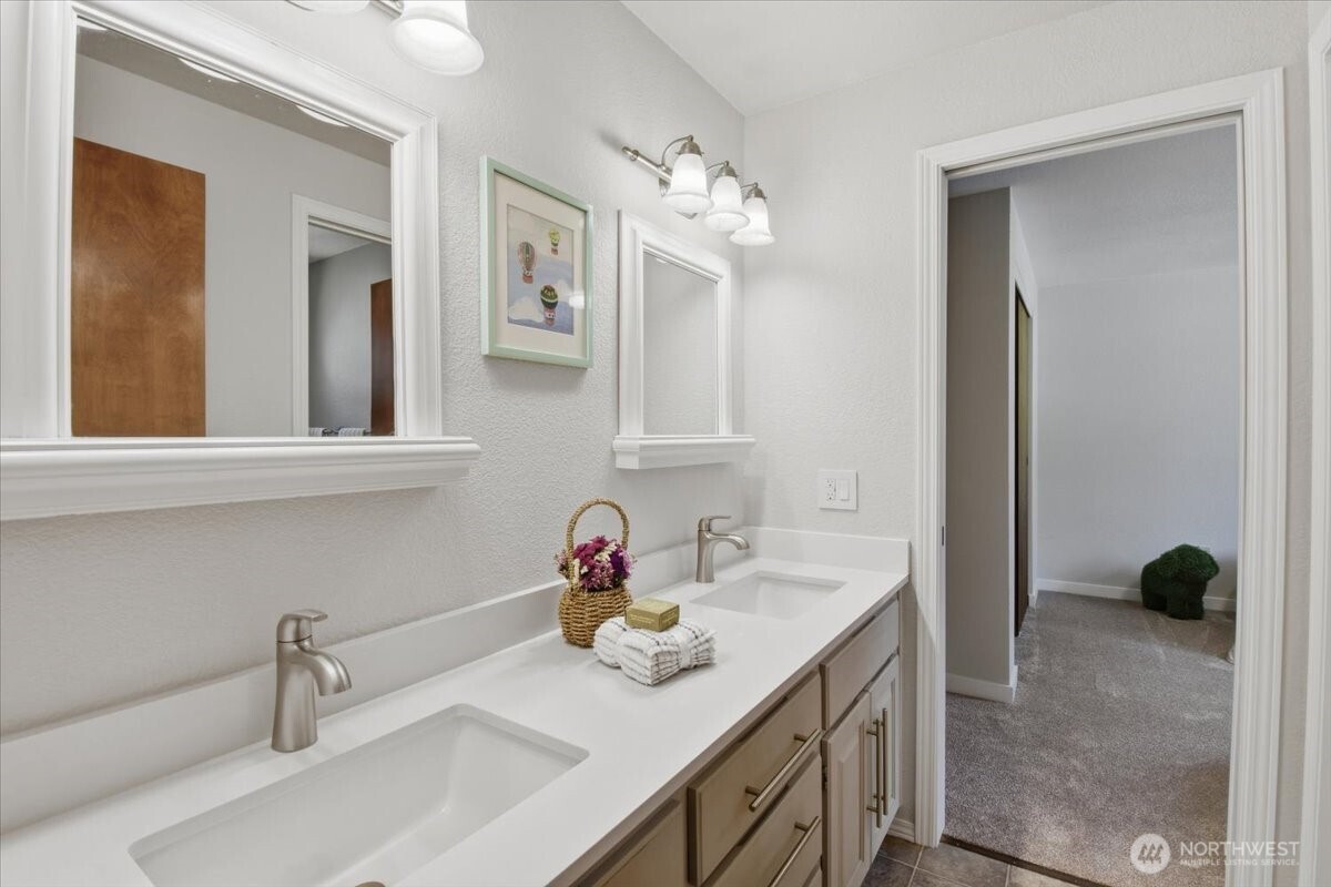 1610 202nd Place SW Lynnwood WA 98036