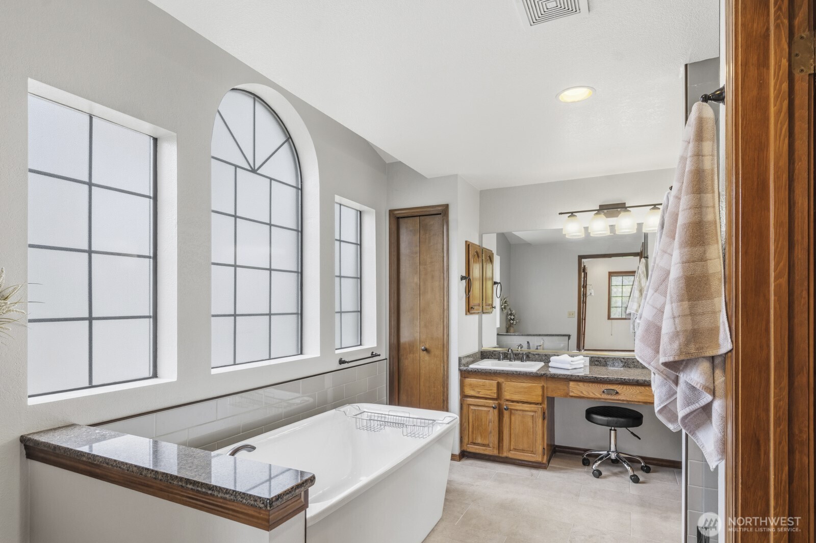 33339 5th Place SW Federal Way WA 98023