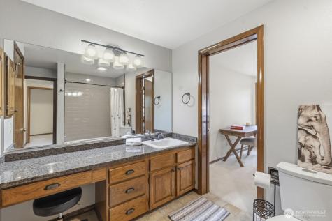 33339 5th Place SW Federal Way WA 98023