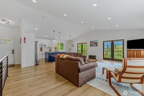 461 NW Jefferson Street Stevenson WA 98648