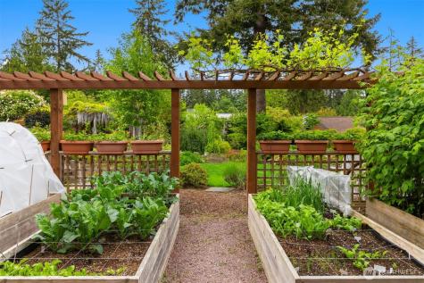 565 Ericksen Avenue NE Bainbridge Island WA 98110