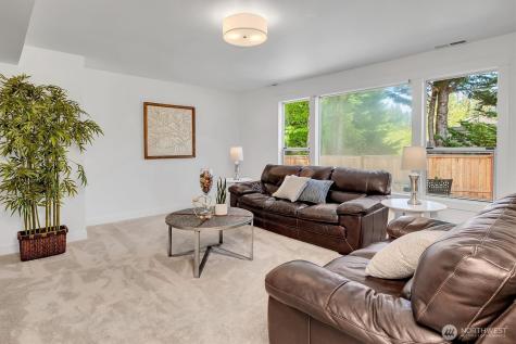 24422 SE 46th Court Sammamish WA 98029