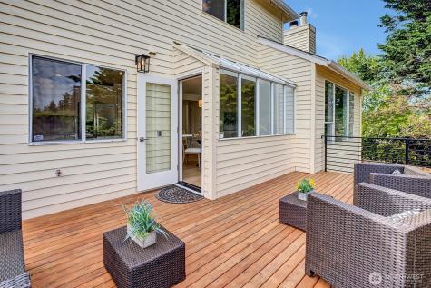 24422 SE 46th Court Sammamish WA 98029