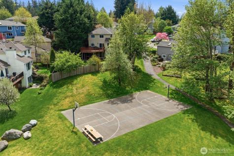 24422 SE 46th Court Sammamish WA 98029
