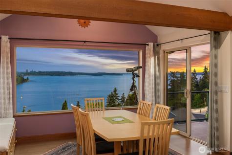 8909 NE 118th Place Kirkland WA 98034