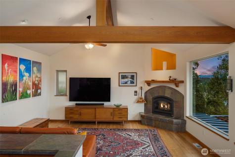 8909 NE 118th Place Kirkland WA 98034