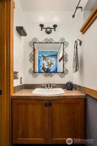 8909 NE 118th Place Kirkland WA 98034