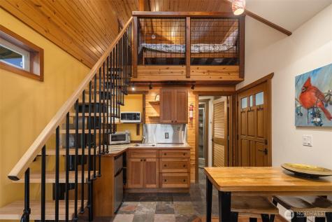 8909 NE 118th Place Kirkland WA 98034