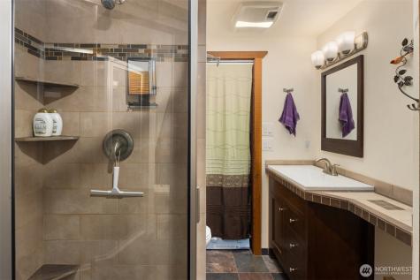 8909 NE 118th Place Kirkland WA 98034