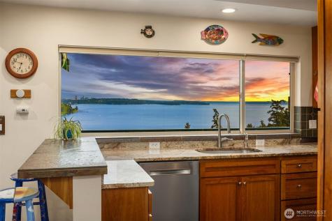 8909 NE 118th Place Kirkland WA 98034