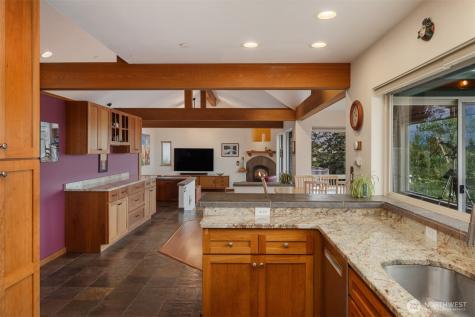 8909 NE 118th Place Kirkland WA 98034