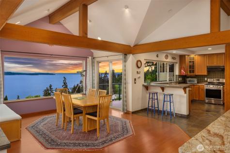 8909 NE 118th Place Kirkland WA 98034