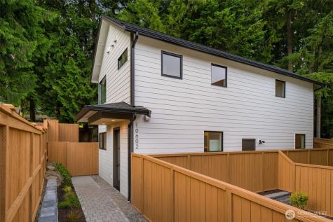 10602 NE 137th Place Kirkland WA 98034