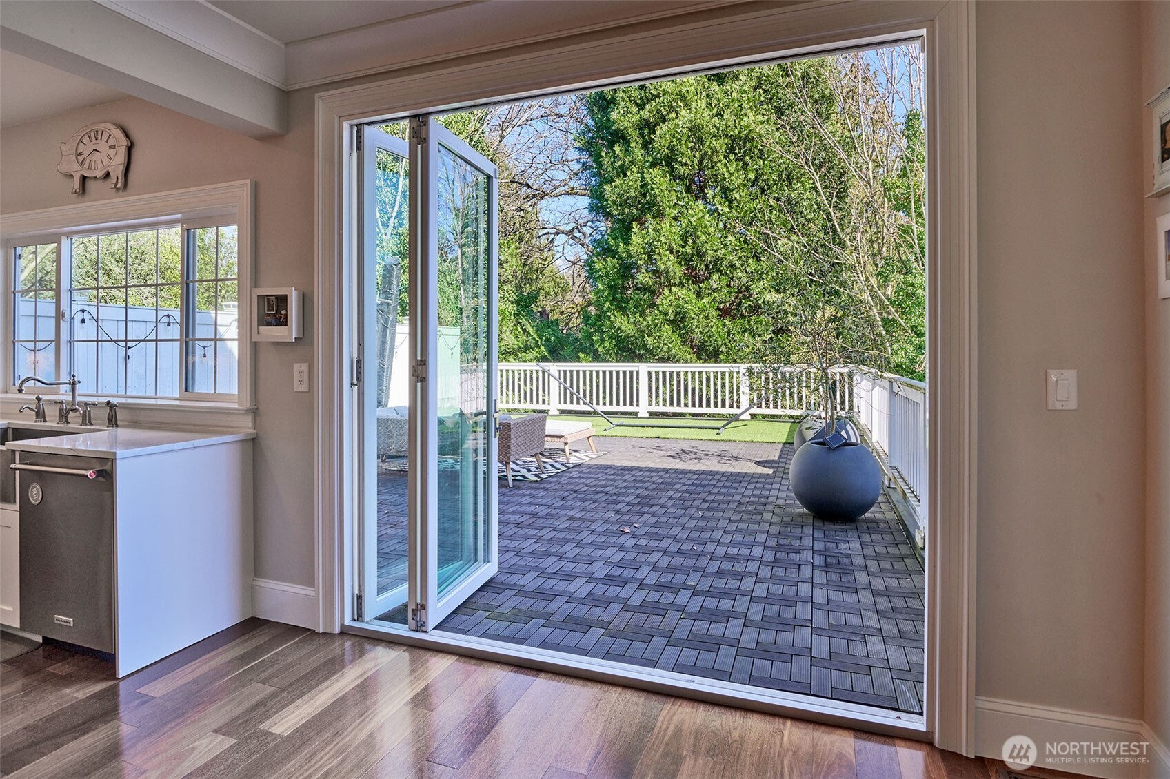2736 34th Avenue S Seattle WA 98144