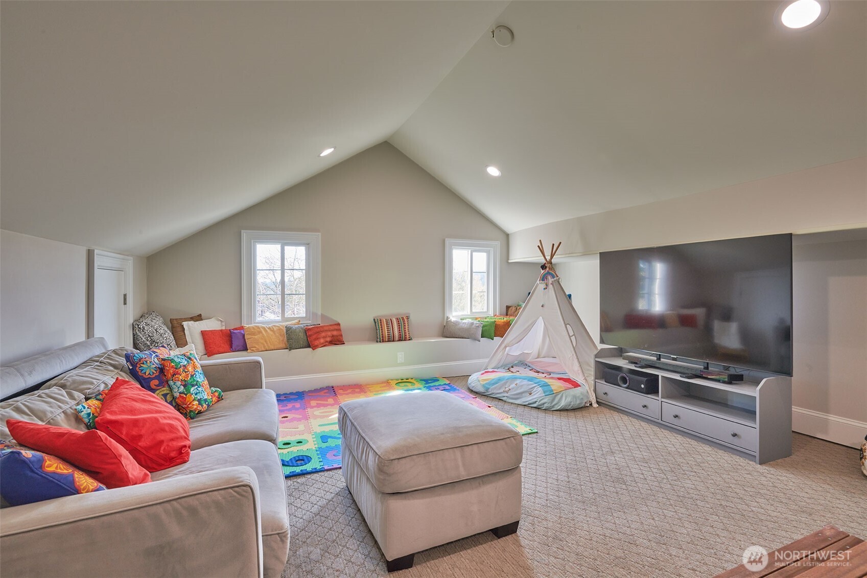 2736 34th Avenue S Seattle WA 98144