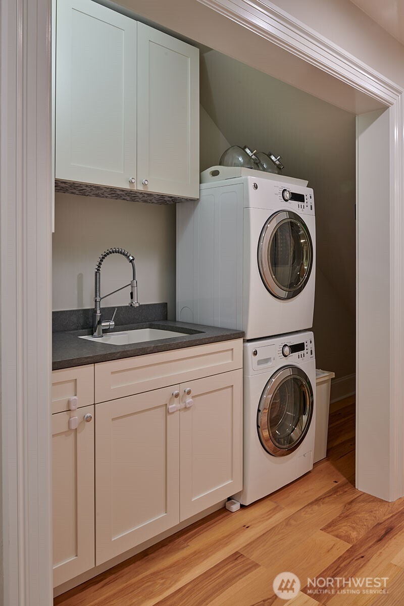 2736 34th Avenue S Seattle WA 98144