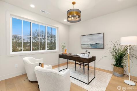 3032 NE Blakeley Street Seattle WA 98105