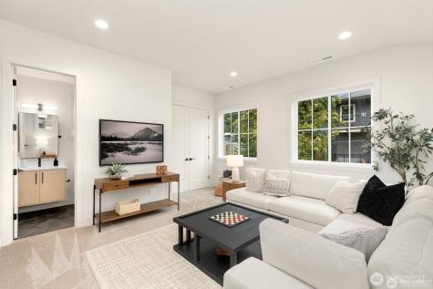 3032 NE Blakeley Street Seattle WA 98105