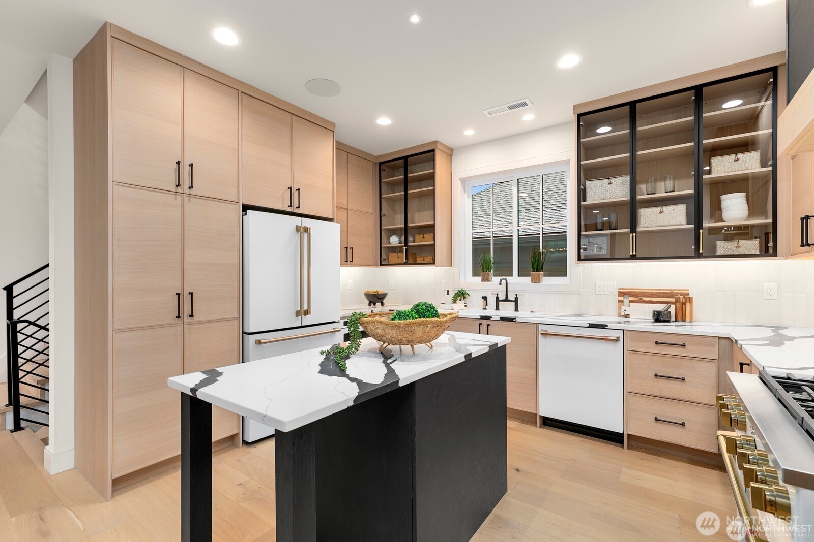 3032 NE Blakeley Street Seattle WA 98105